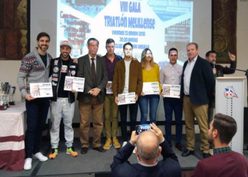 Foto de familia de algunos de los galardonados durante la gala de la temporada pasada.