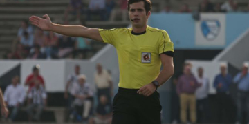El colegiado jienense José Luis Guzmán Mansilla fue nombrado en 2010 ‘Joven Promesa del Arbitraje Andaluz’.