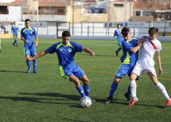 Los jugadores meliillenses buscaron sumar algún punto.
