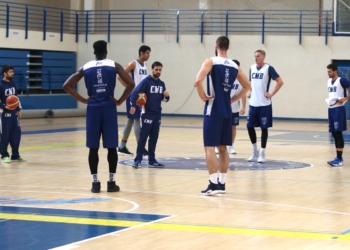 El técnico melillense, en la sesión de entrenamientos del día de ayer.