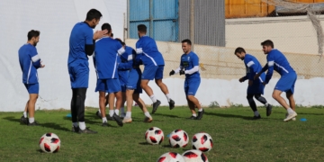 Imagen de una de las sesiones de entrenamientos de la primera plantilla de la UD Melilla.