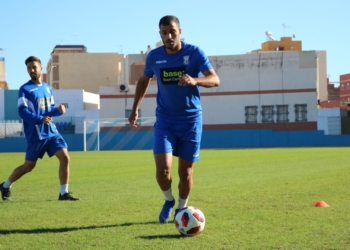 Yacine Qasmi, delantero centro de la UD Melilla.