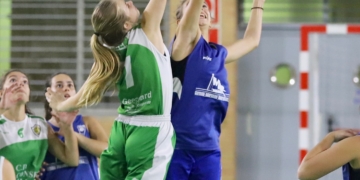 Imagen de uno de los partidos en categoría femenina.