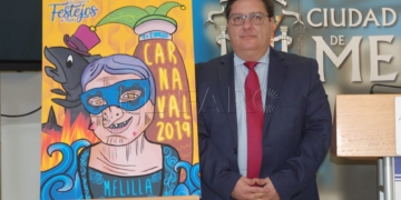 El viceconsejero de Festejos, Francisco Díaz, en la presentación del cartel del Carnaval 2018.