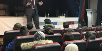 El juez Decano de Melilla, Fernando Germán Portillo Rodrigo, al inicio del programa.