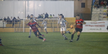 El partido de la primera vuelta finalizó con reparto de puntos (3-3).