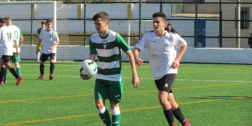 Meir (d), jugador del Torreblanca en el último partido.