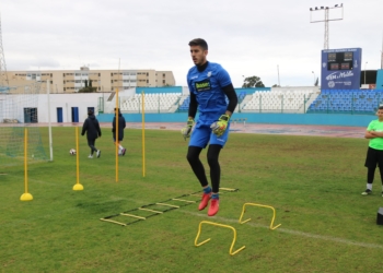 La plantilla melillense se ejercitó en la mañana de ayer.