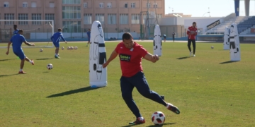 La escuadra melillense, en una de sus sesiones de entrenamientos en el Álvarez Claro.