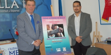El consejero de Deportes, Antonio Miranda, y Nardin Ismael, del Club Koryo.