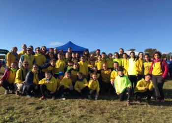 Foto de familia de la expedición del club melillense a tierras sevillanas.