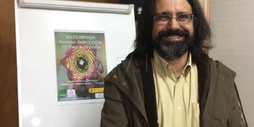 El director provincial de Educación, Juan Ángel Berbel, en la presentación de la XIV Olimpiadas de Biología.