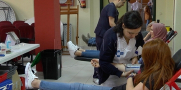 Una imagen de la V Jornada de Donación de Sangre en el IES Juan Antonio Fernández Pérez.