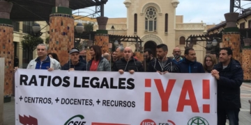 Los sindicatos de la educación realizaron ayer la última concentración de                                                                   las movilizaciones que han estado desarrollando desde el pasado 15 de enero.