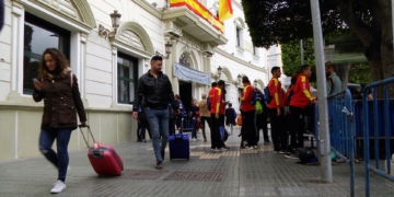 Magnífico ambiente vivido en la entrega de dorsales de la Carrera de La Legión de Melilla.