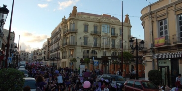 Centenares de melillenses se manifiestan por el Día de la Mujer el 8 de marzo.