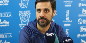 El técnico melillense, durante su comparecencia en rueda de prensa.