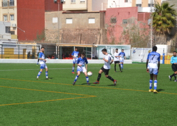 Poco fútbol se vio ayer en la matinal de ayer en el campo de La Espiguera
