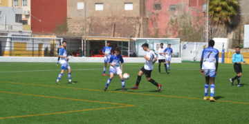 Poco fútbol se vio ayer en la matinal de ayer en el campo de La Espiguera