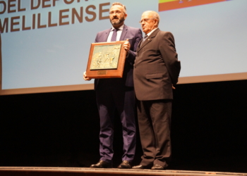 Luisma Rincón recibe el Premio Pedro de Estopiñán