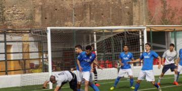 Los cadetes del Torreblanca CF lograron golear a los anfitriones en el debut en el Campeonato de España.