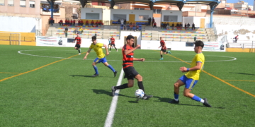 Al Rusadir le quedan dos partidos para despedirse de la División de Honor de Juveniles.
