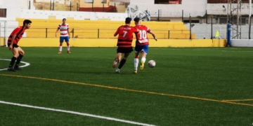 Los infantiles unionistas partieron en barco en busca del título de campeones.
