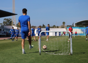 La plantilla melillense se ejercitó en la mañana de ayer.