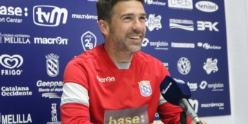 Carrión, primer entrenador de la escuadra de nuestra ciudad, en la rueda de prensa oficial.