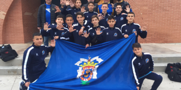 Jugadores de la escuadra local, en su celebración.