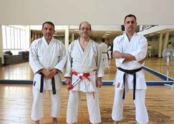 F.J.Ruiz - presidente FMLK (Izq) y José Álvarez - SBKI(centro).