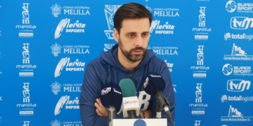 Alcoba ha preparado a conciencia el partido de esta noche.