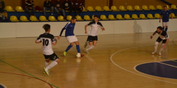 Andrés Villegas y Juan Mariscal son las cabezas visibles de un líder sólido como es el Torreblanca Melilla CF y que tiene en sus filas a muy buenos jugadores y a un goleador como Mimon.