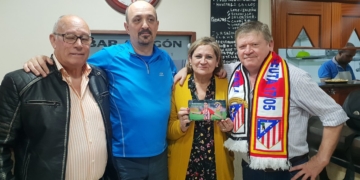 Momento de la entrega de los obsequios.