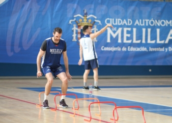 Urtasun y Rubio, en los ejercicios realizados en el pabellón Javier Imbroda.