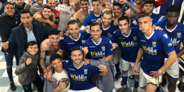 Celebración de otros tres nuevos puntos por parte de la plantilla unionista en el vestuario del estadio municipal Álvarez Claro.
