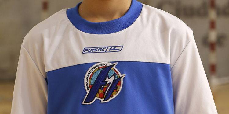 Nombre: Ayman El Mousaoui Jalloul	
Posición: Ala derecho	
Club: Gimnástico Melilla