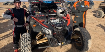 Pilotos melillenses, que estuvieron en el Rally Merzouga, con Diego Ortega a la izquierda.