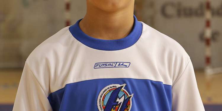 Nombre: Salvador Pérez Sánchez	
Posición: Ala derecho	
Club: Peña Real Madrid