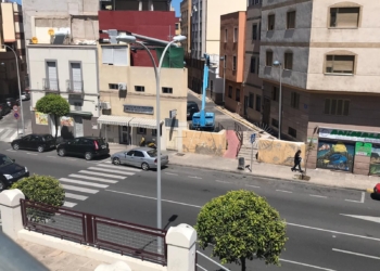 Con la matrícula oculta