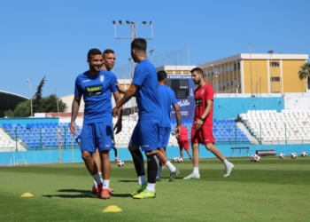 Tras disfrutar de un merecido descanso en la jornada del martes, los jugadores de la plantilla azulina volvían en la matinal de ayer miércoles a las sesiones de entrenamiento.