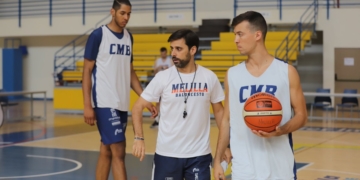 Los melillenses se vistieron de corto en la jornada de ayer.