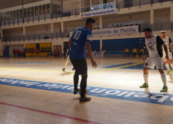 Kiko, en un lance del encuentro ante los caballas.