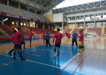 Sesión de calentamiento de los jugadores merengues en esta temporada.