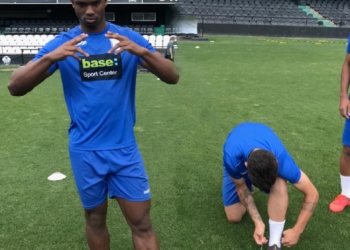 La plantilla melillense se ejercitó en la mañana de ayer, en Castellón..