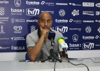 Nafti, técnico local.