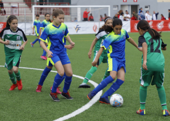 Imagen de uno de los partidos en la categoría femenina.