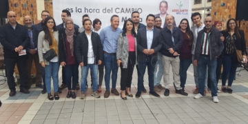 Candidatos y simpatizantes de Adelante Melilla
