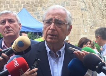 Imbroda afirma que el PP “ni compra votos ni lo va a hacer ni tiene dinero”
