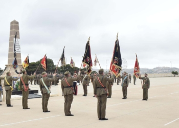 las Unidades del Ejército de Tierra realizan un acto castrense en honor a los caídos en 1808 .